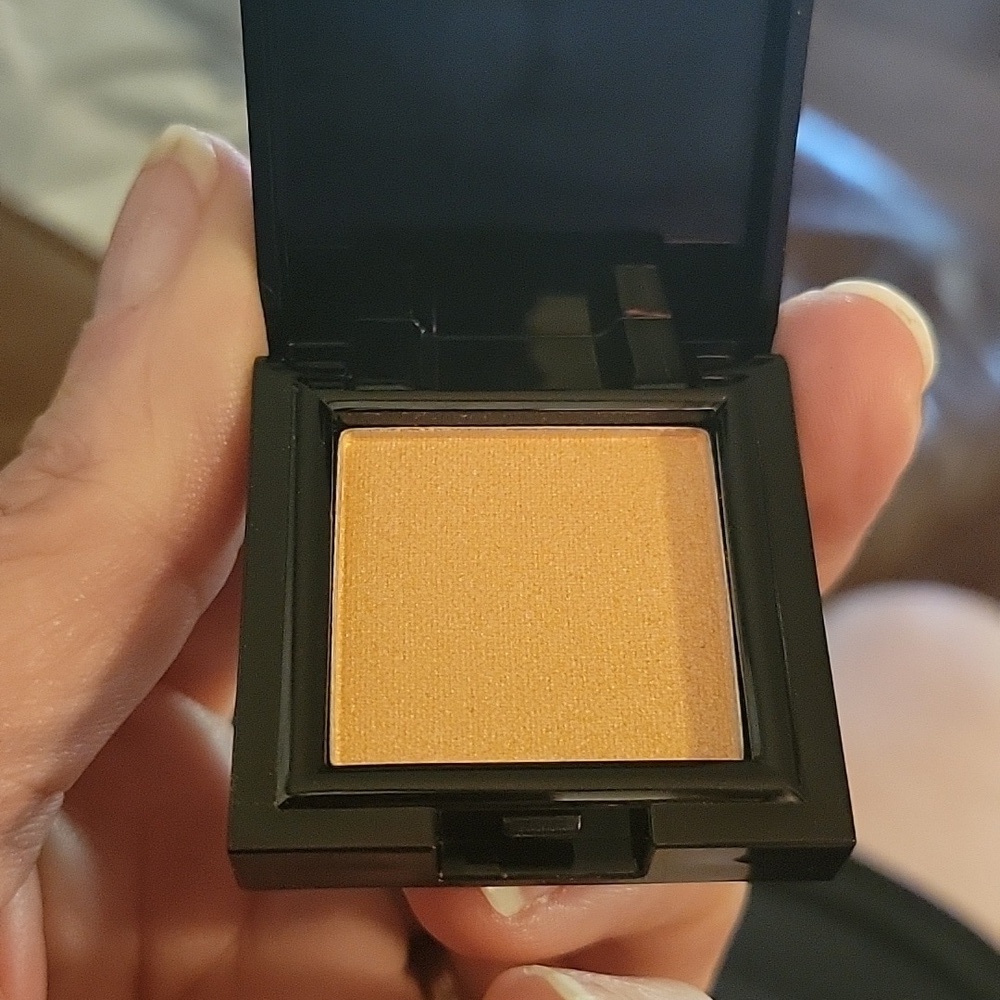 Phase Zero Rose Gold Powder Highlighter